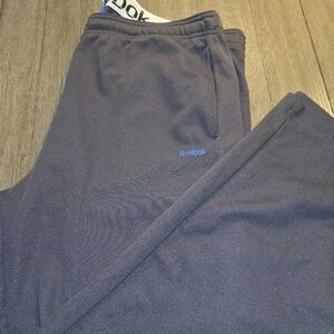 Reebok Sz. Large Navy Athletic Pants